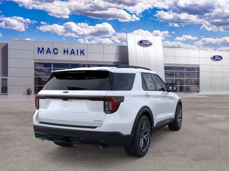New 2026 Star White Metallic Tri-Coat Ford ST-Line image 8