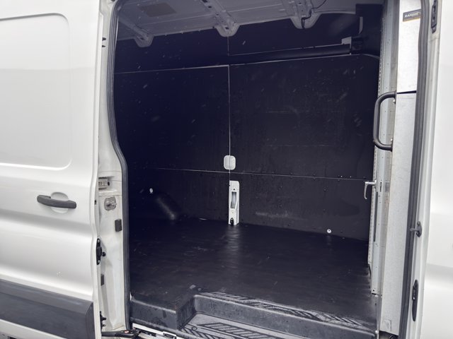 Used 2025 White Ford  image 21