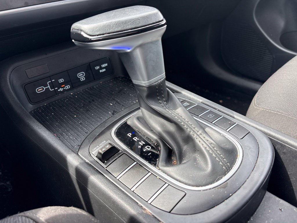 2025 Hyundai Kona SEL - Photo 27
