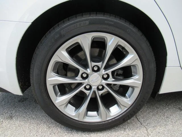 Used 2024 White Cadillac Premium Luxury image 9