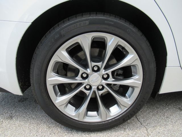 Used 2024 White Cadillac Premium Luxury image 9