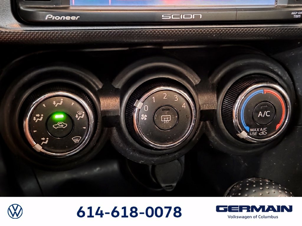 Used 2015 White Scion Base image 36