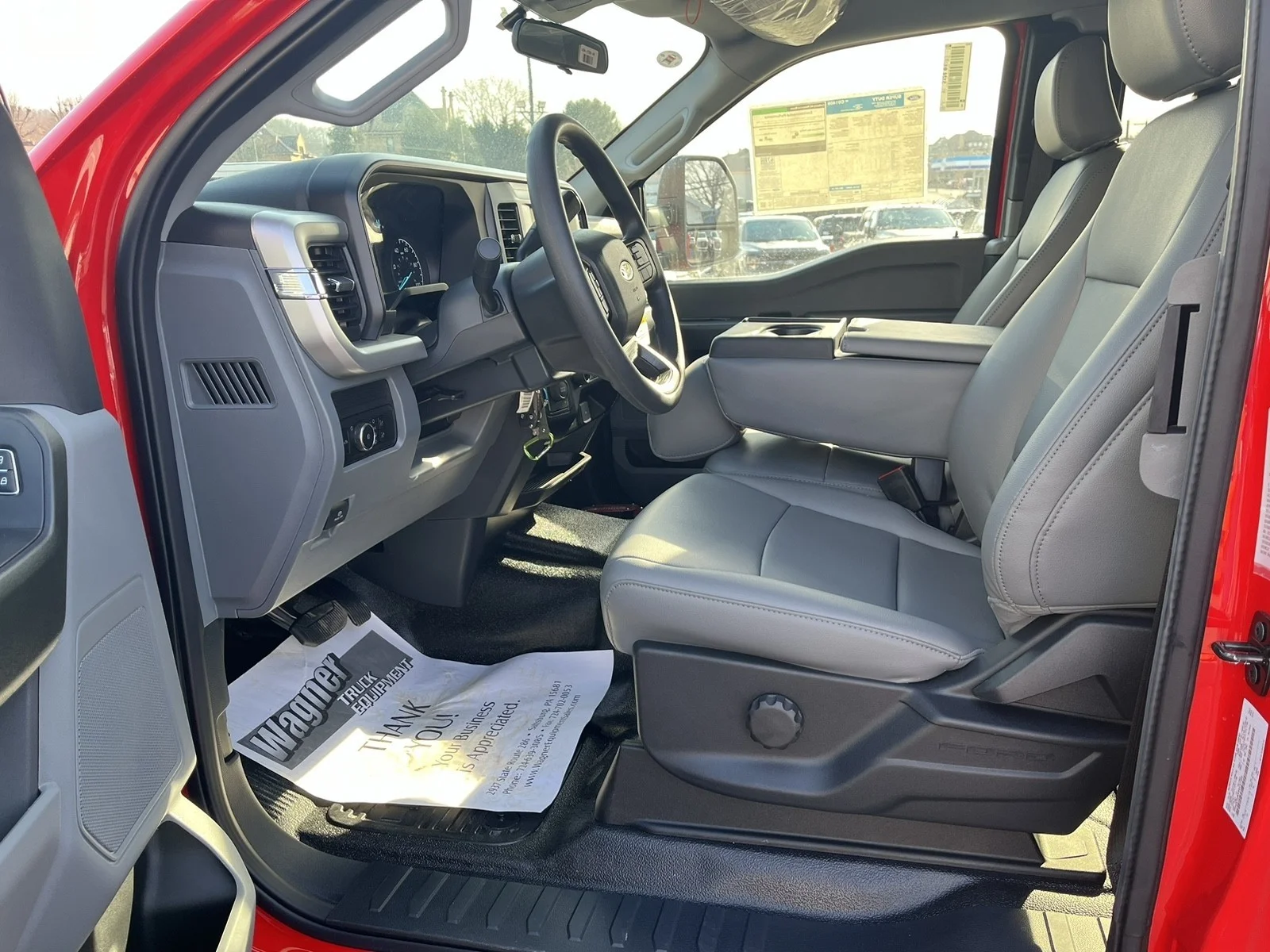 2025 Ford F-350 Super Duty Chassis Cab XL - Photo 13
