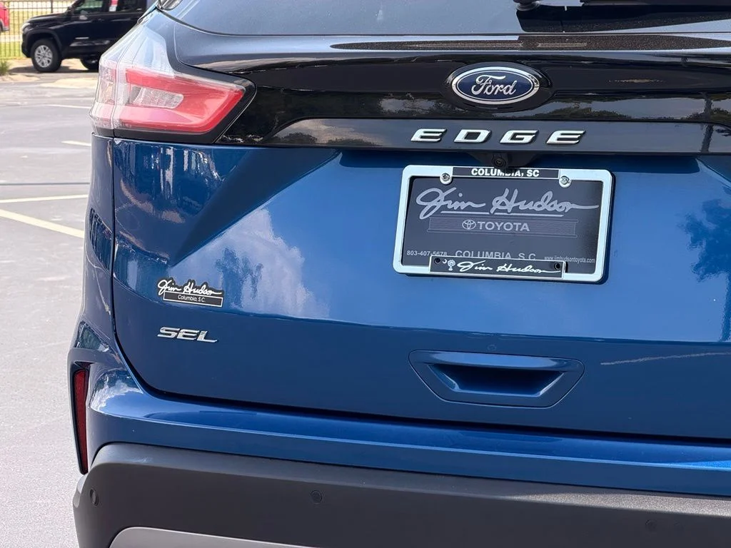 Used 2023 Blue Ford SEL image 15