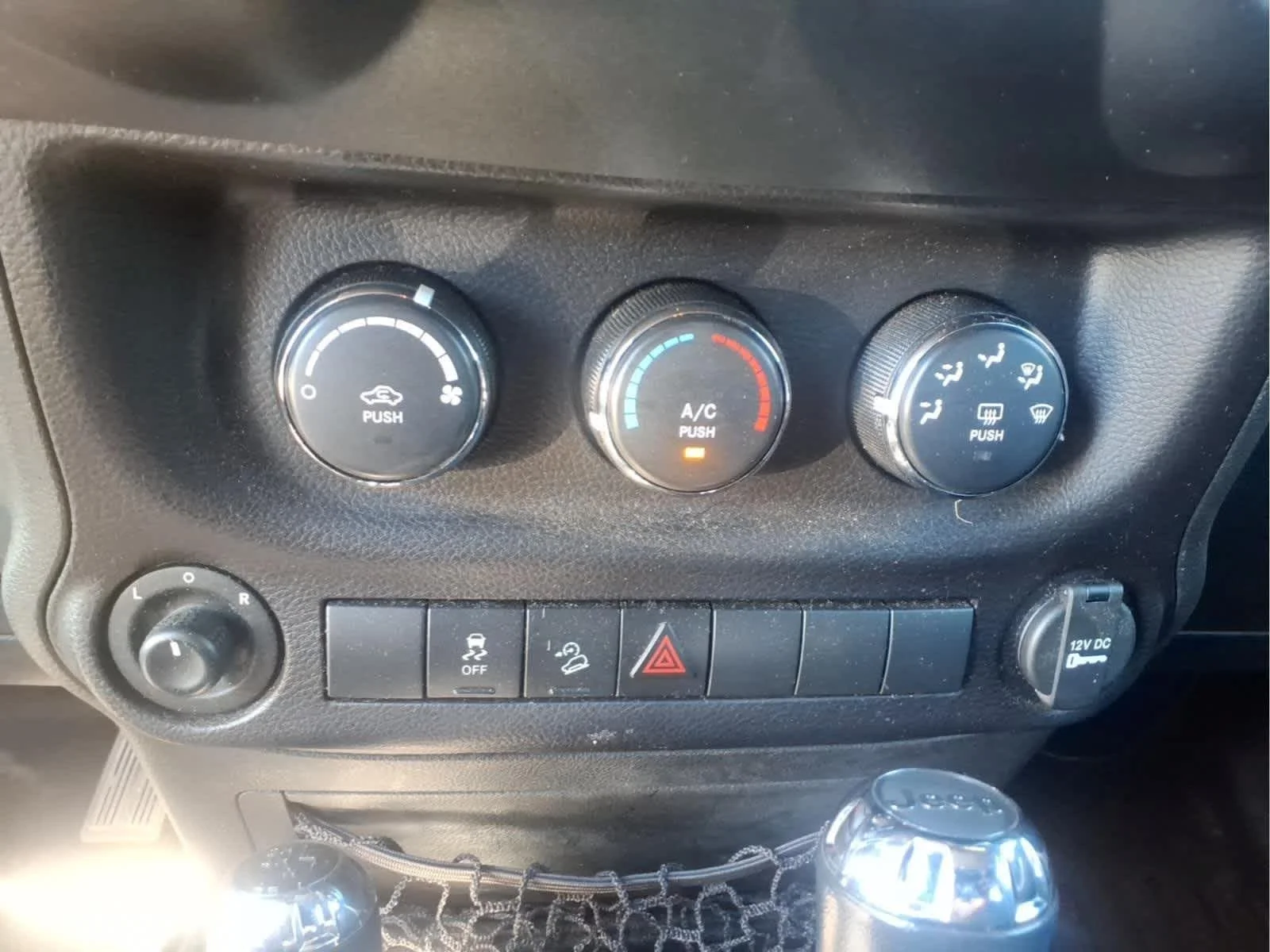 Used 2016 Billet Silver Metallic Clearcoat Jeep Sport image 20