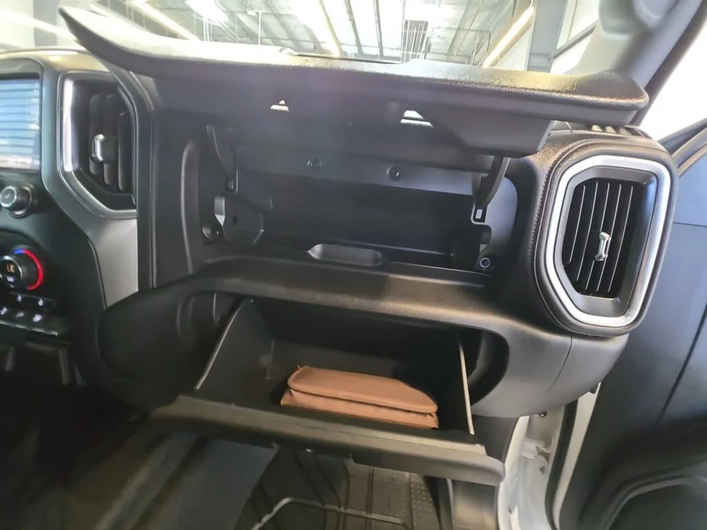 Used 2019 White Chevrolet LT image 30