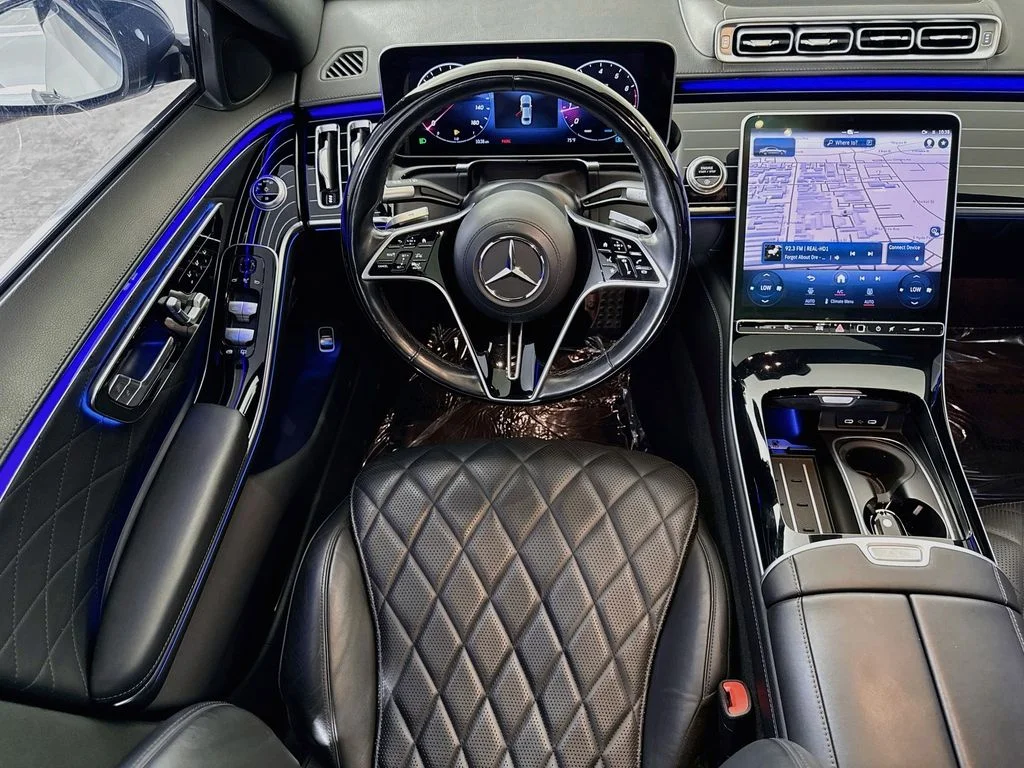 Used 2022 White Mercedes-Benz S 580 image 23