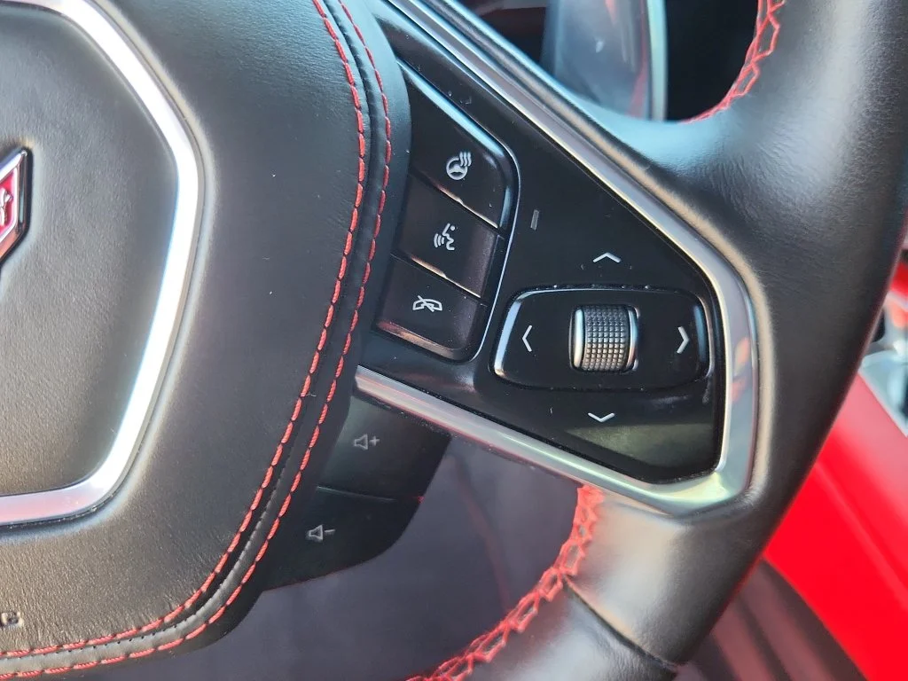 Used 2020 Red Chevrolet Stingray image 20