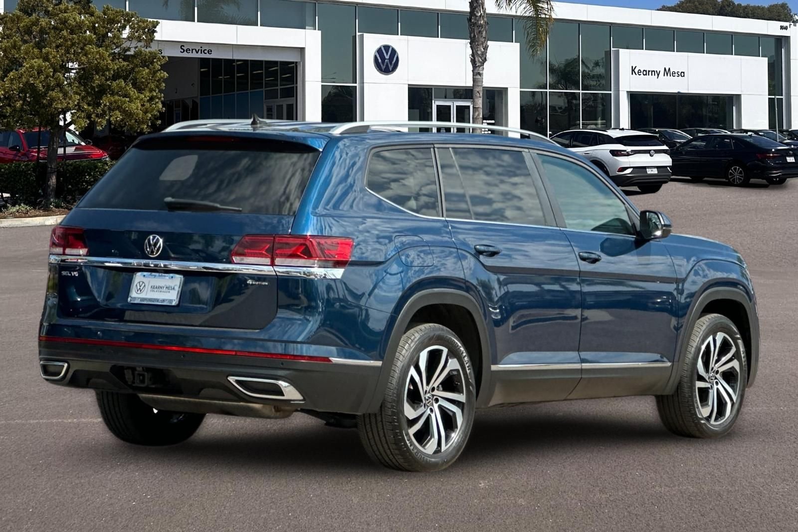 Certified Used 2023 Blue Metallic Volkswagen SEL image 4