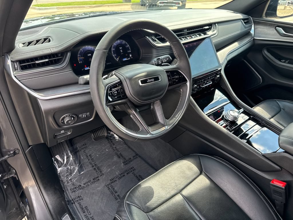 2023 Jeep Grand Cherokee Overland - Photo 12