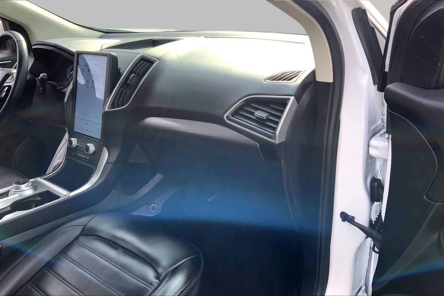 Certified Used 2024 Oxford White Ford SEL image 17