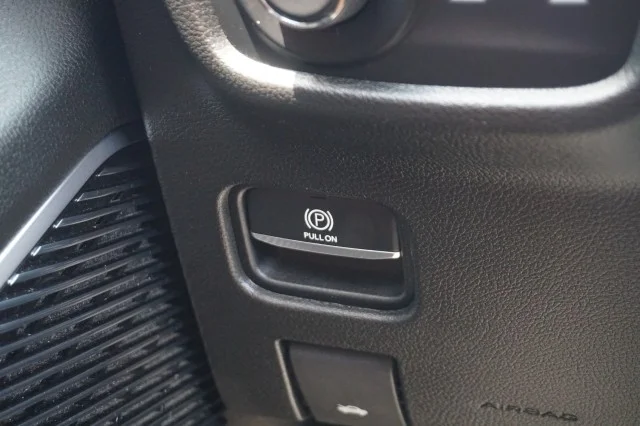 Used 2021 WHITE Jeep Overland image 43