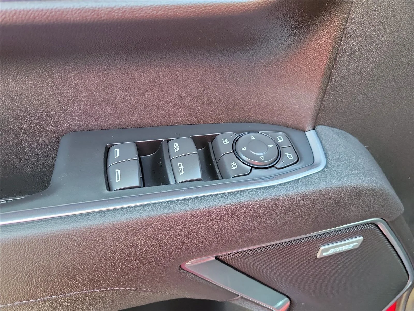 2026 GMC Sierra 1500 SLT - Photo 20