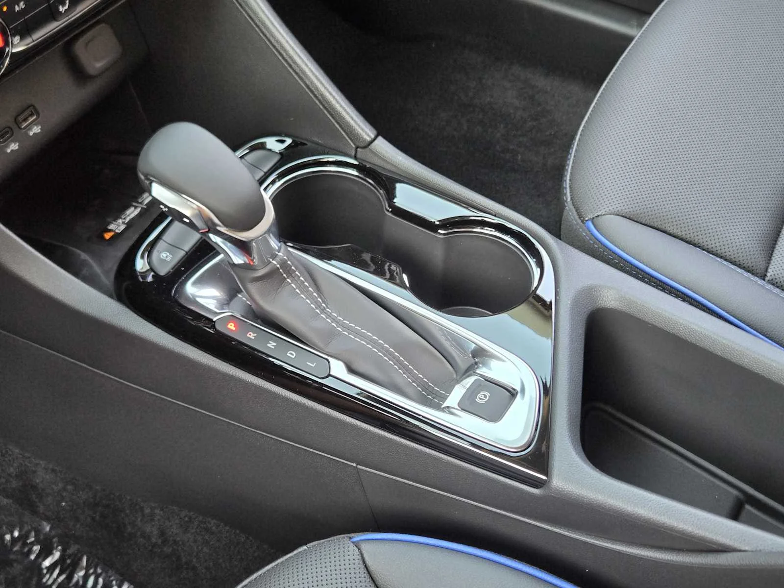 2026 Buick Encore GX Sport Touring - Photo 14