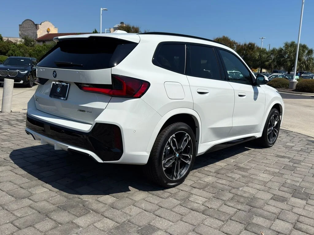 2026 BMW X1 28i - Photo 9
