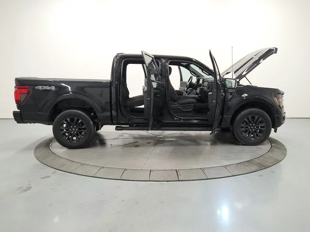 Used 2024 Black Ford XLT image 16