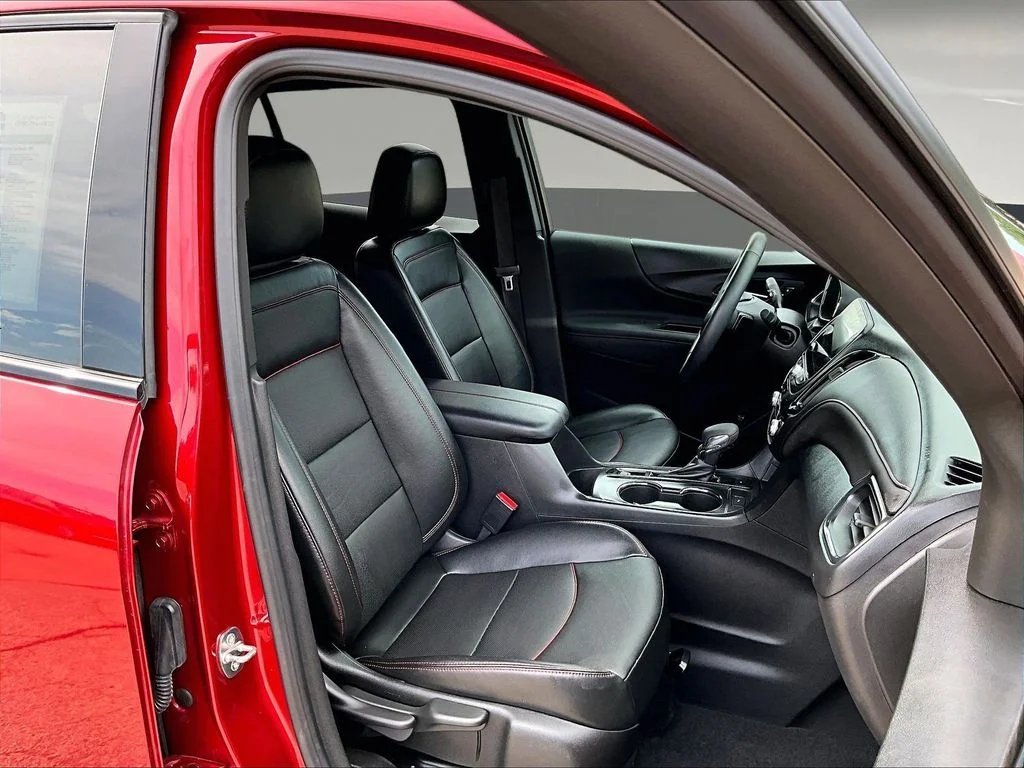 Used 2023 Red Chevrolet RS image 32