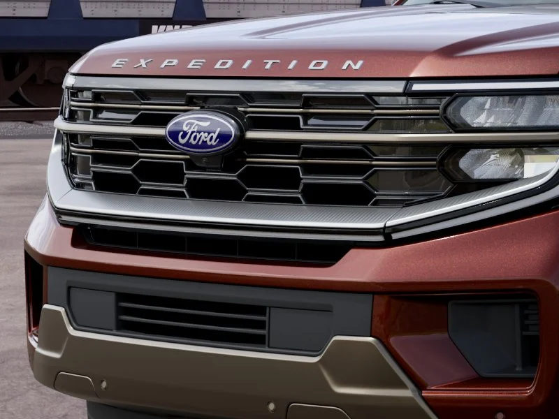 New 2027 Bronze Fire Metallic Tinted Clearcoat Ford King Ranch® image 17