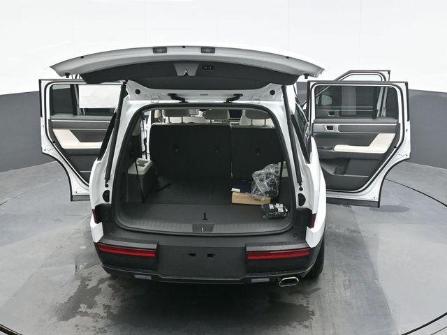 New 2027 White Hyundai SEL AWD image 27