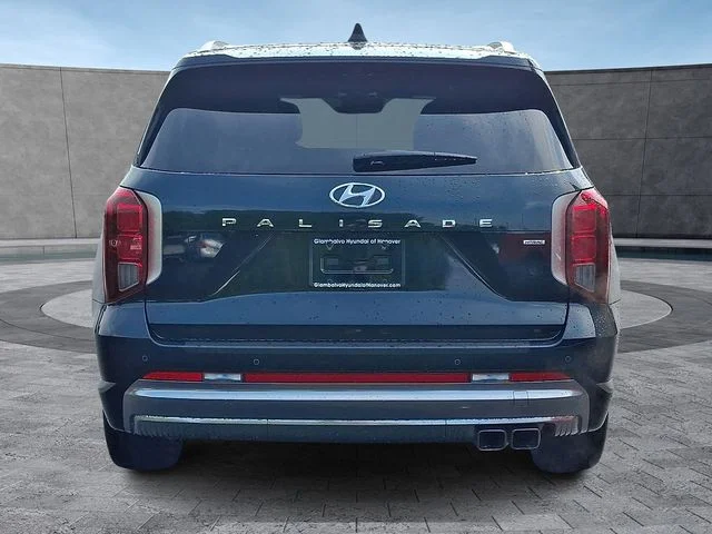 Used 2024 Green Hyundai Calligraphy image 3
