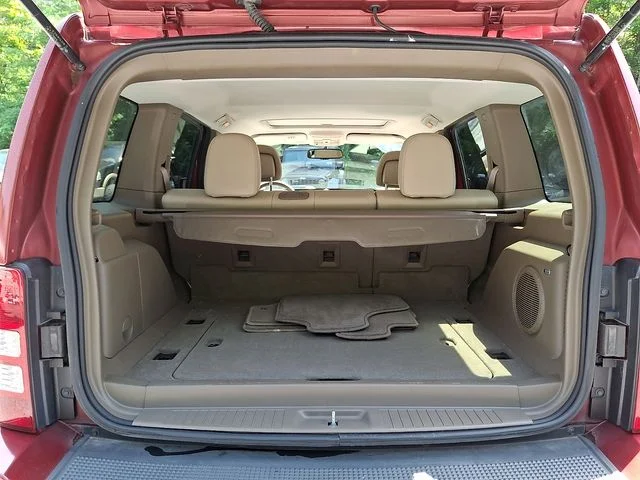 Used 2011 Red Jeep Limited image 30