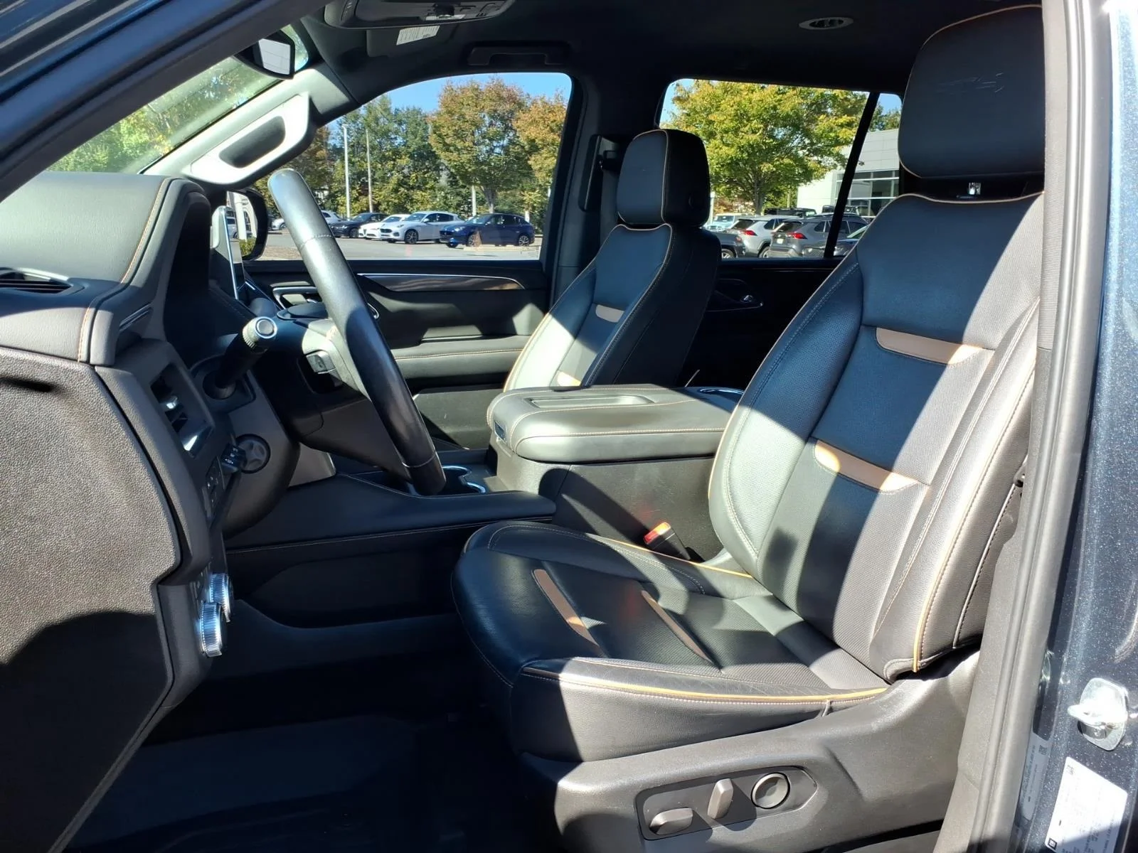 Used 2021 Dark Sky Metallic GMC AT4 image 18