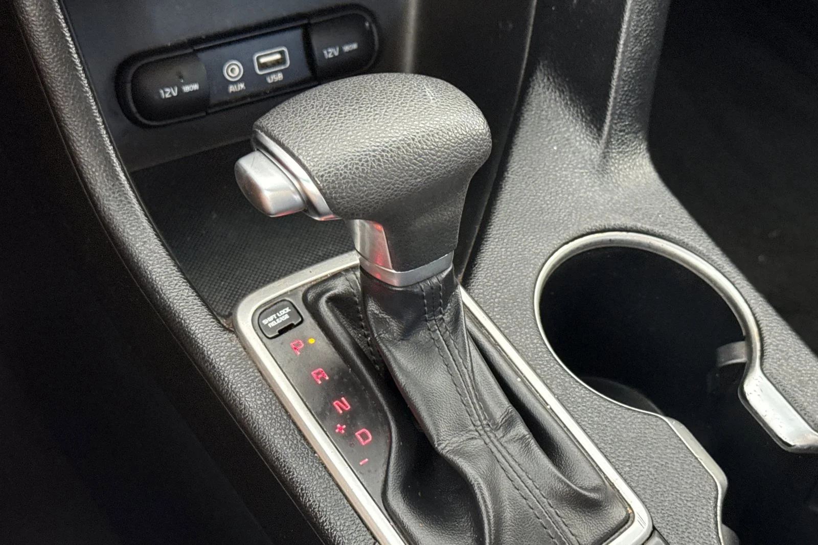 Used 2019 Black Cherry Kia LX image 21