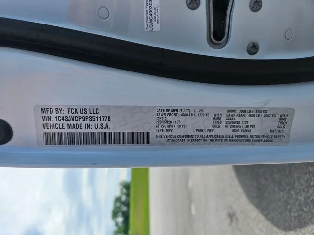 Used 2023 White Jeep Series III image 31