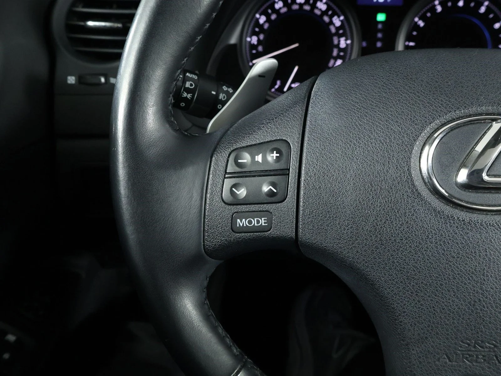 Used 2009 Black Lexus 250 image 10