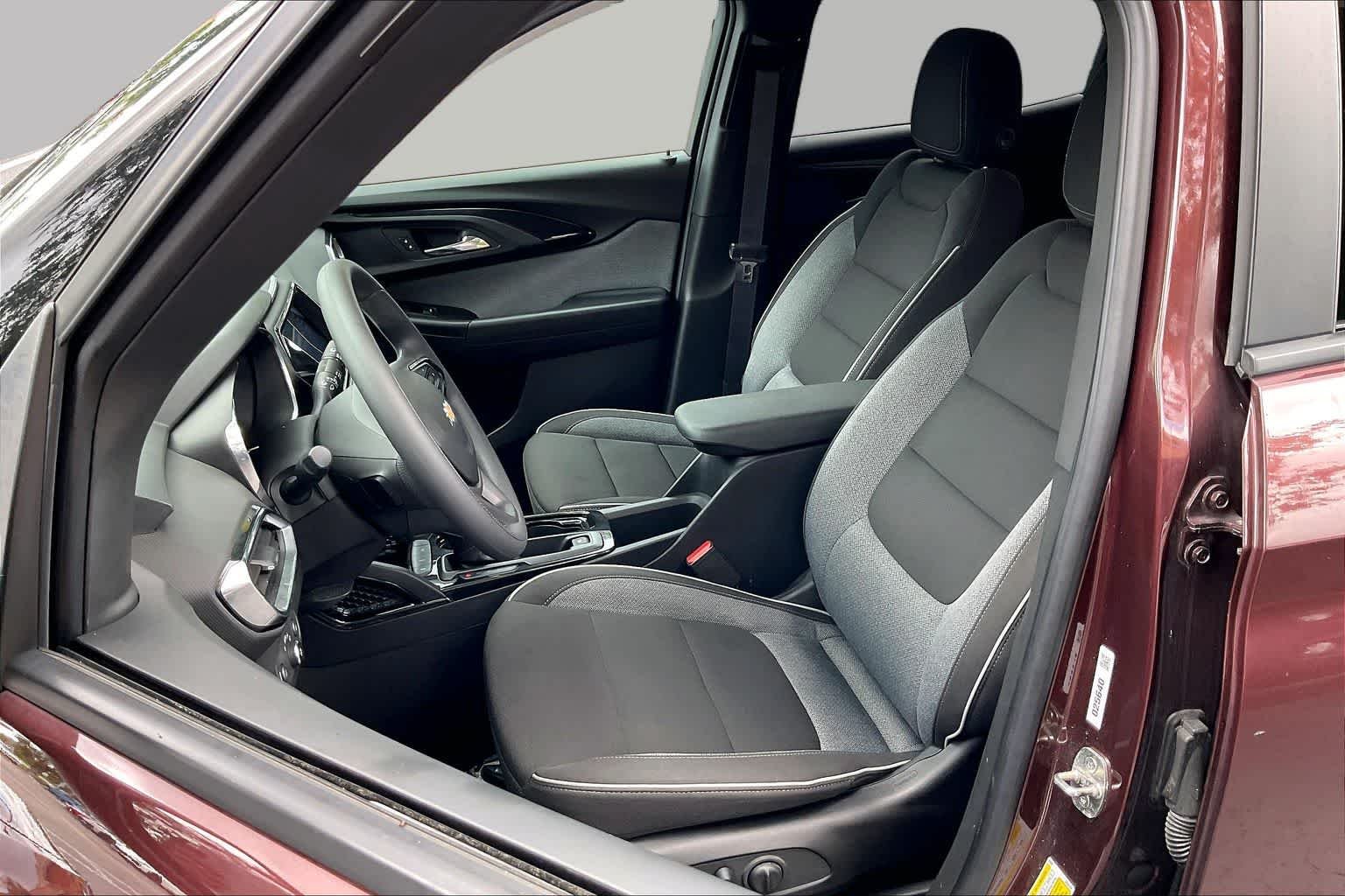 Used 2023 Mahogany Red Metallic Chevrolet LT image 24
