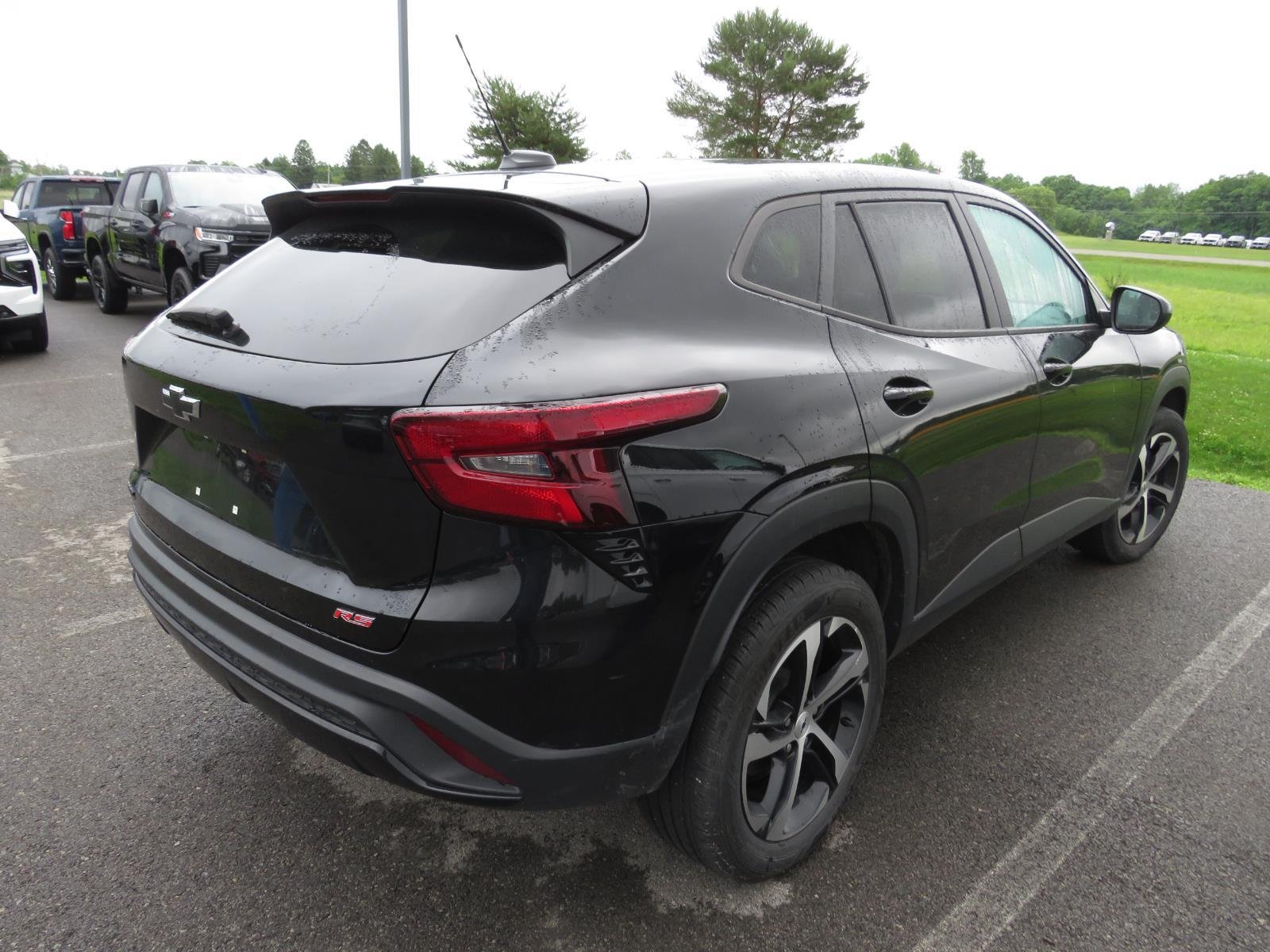 Used 2024 Mosaic Black Metallic Chevrolet 1RS image 12