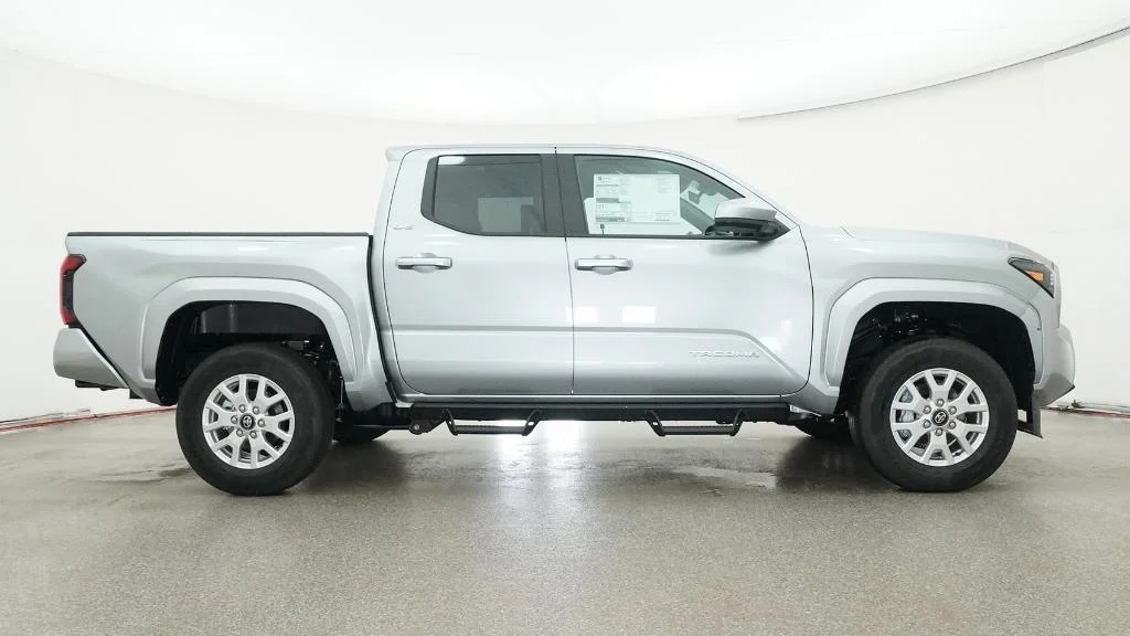 New 2026 Celestial Silver Metallic Toyota SR5 image 2