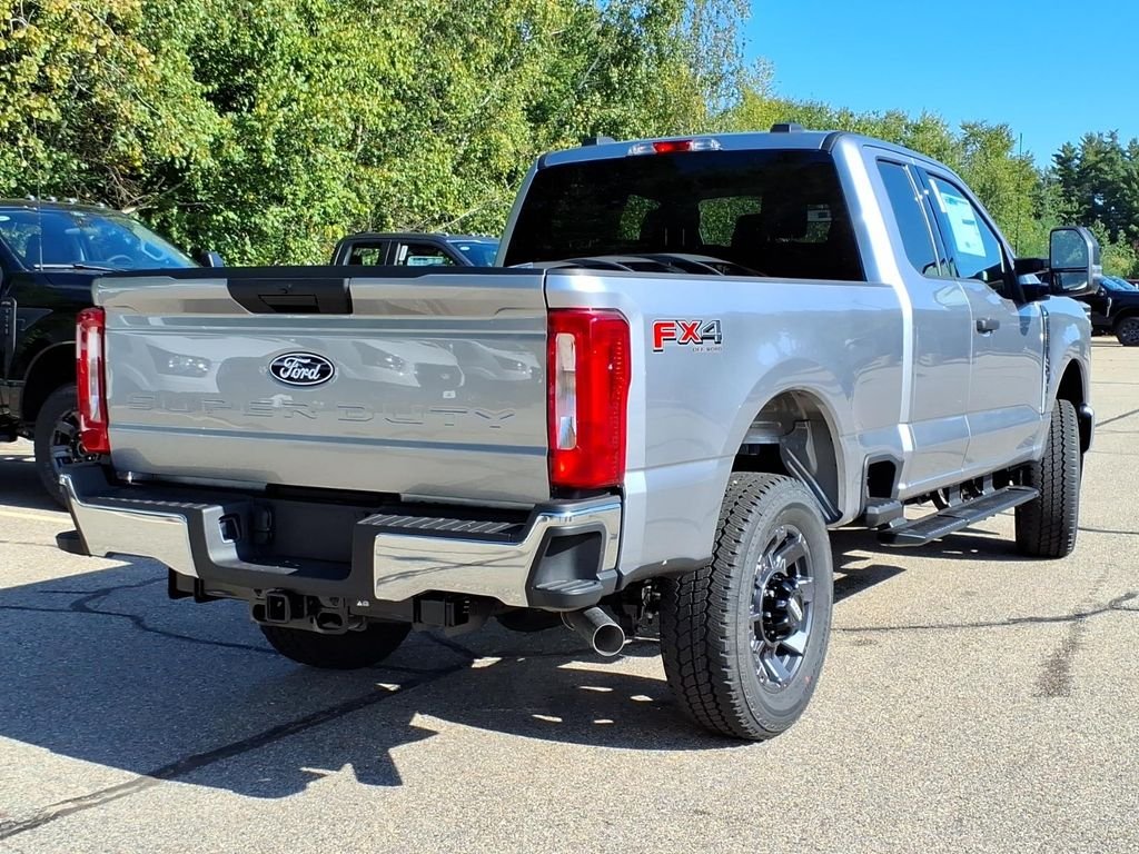New 2027 Iconic Silver Metallic Ford F-350® XLT image 5