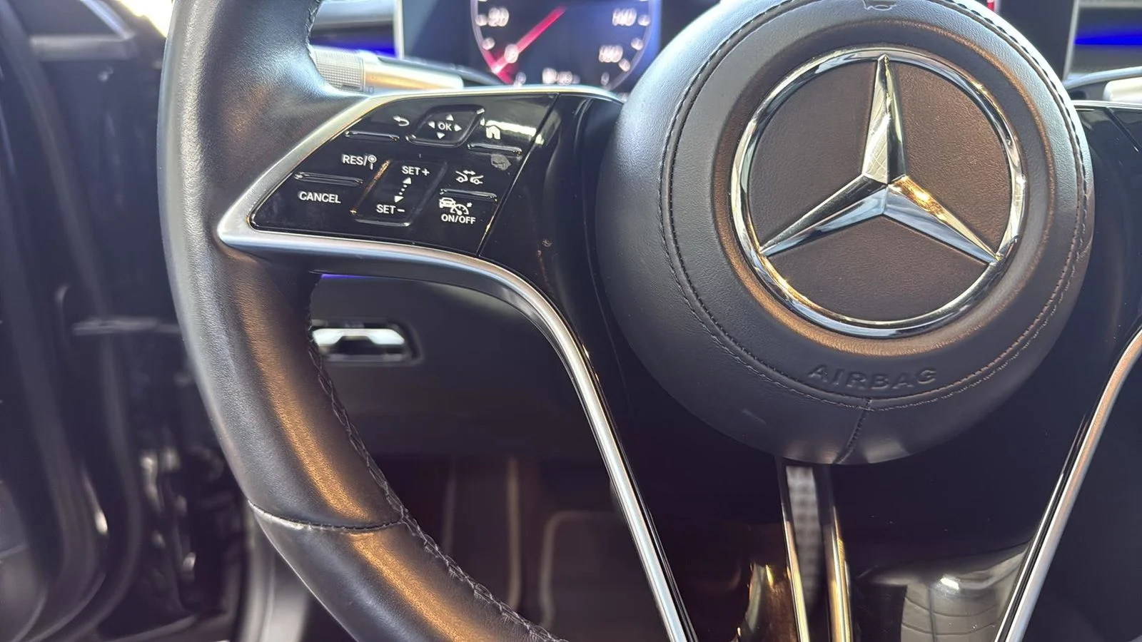 Used 2023  Mercedes-Benz S 500 image 23