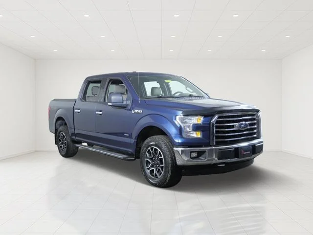 Used 2016 Blue Ford XLT image 1