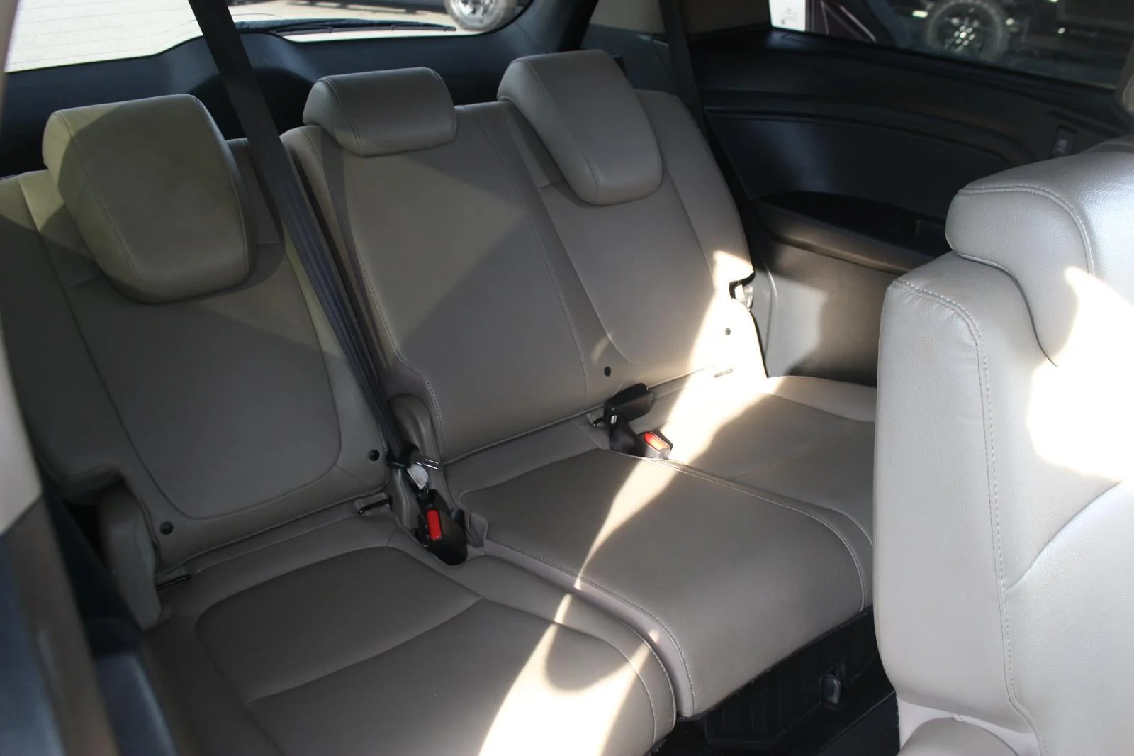 Used 2020 Burg Honda EX-L image 35