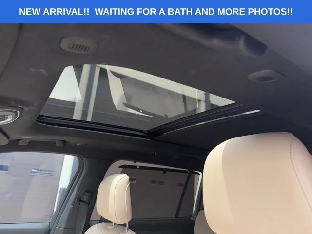 Used 2023 Blue Jeep Limited image 13