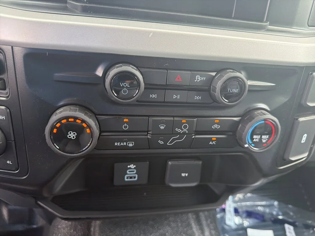 New 2026 Oxford White Ford F-350® XL image 16