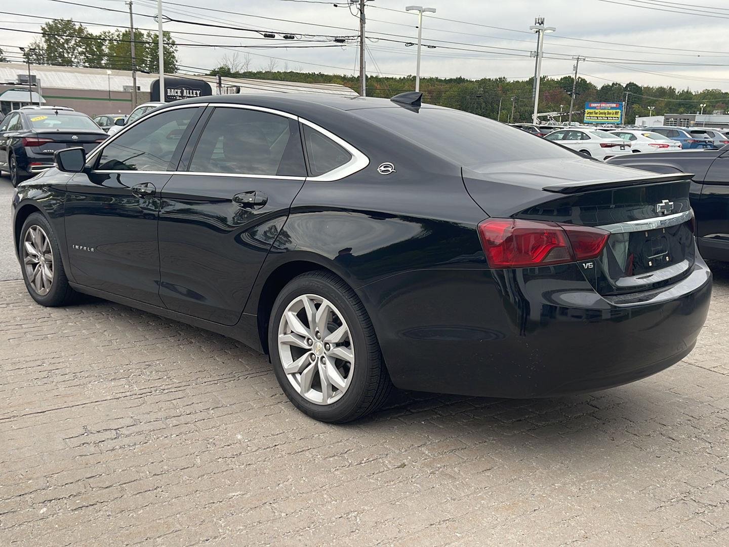 Used 2019 Black Chevrolet LT image 4
