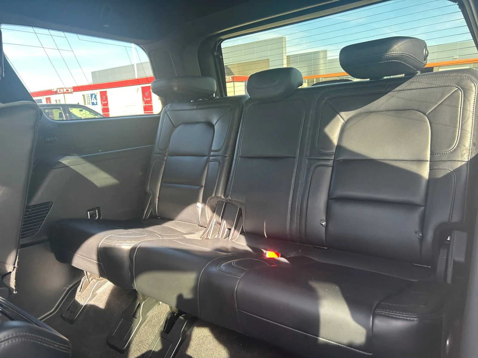 Used 2020 BLACK Lincoln RESERVE image 20