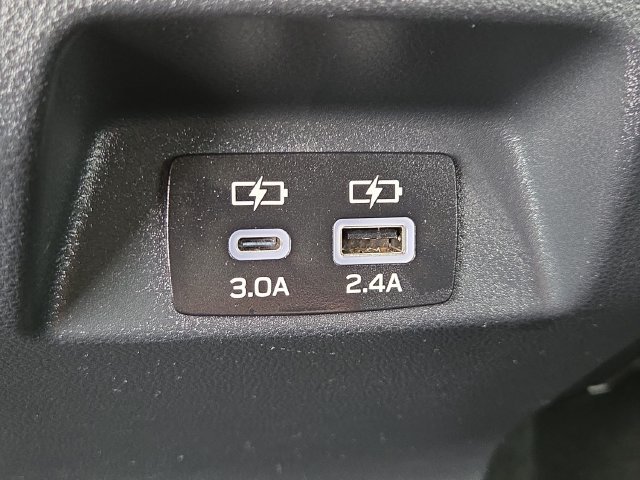 Used 2024 Ice Silver Metallic Subaru Wilderness image 11