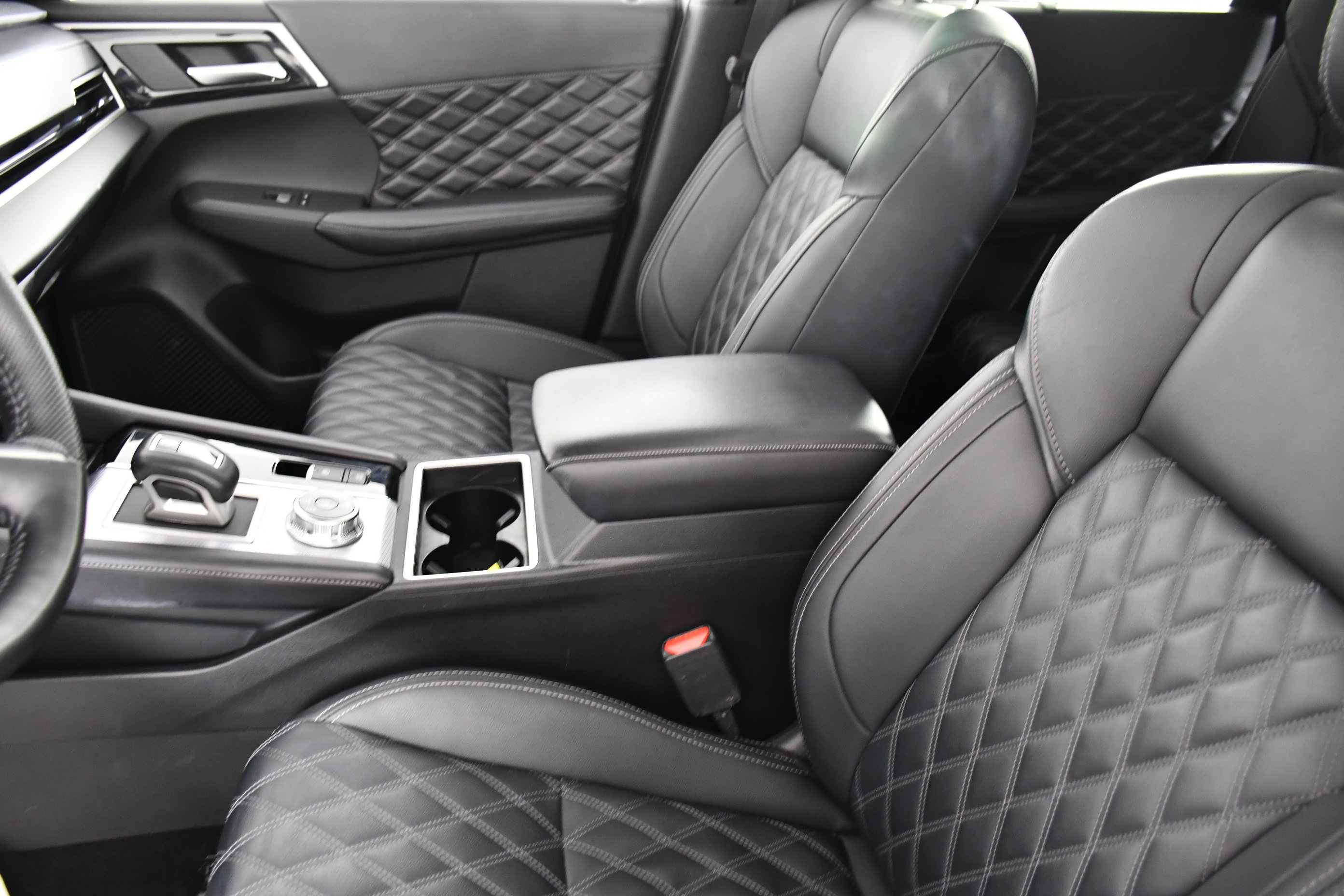 2024 Mitsubishi Outlander SEL - Photo 37