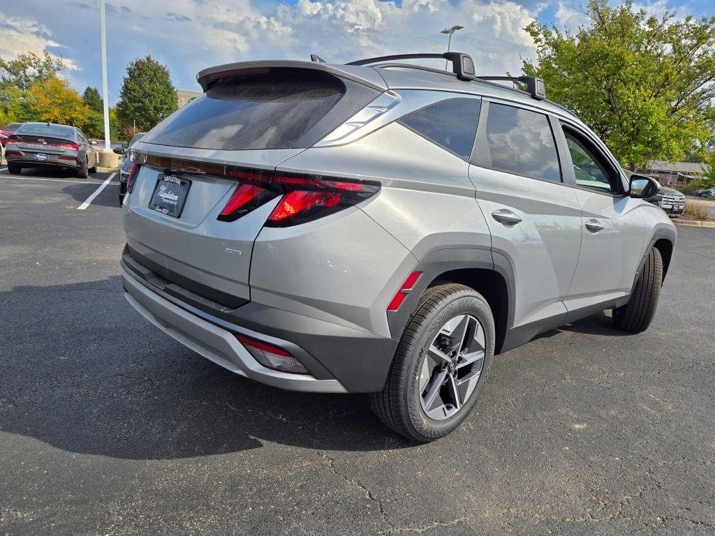 New 2026 Silver Hyundai SEL AWD image 11