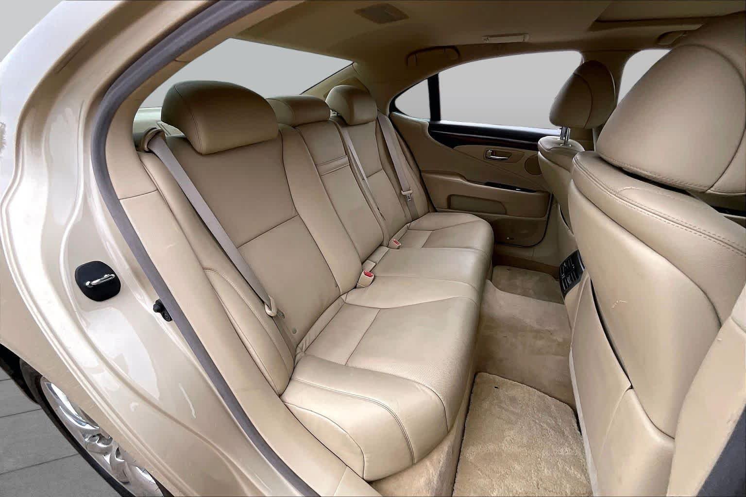 Used 2007 Golden Almond Metallic Lexus  image 19