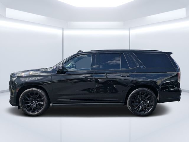 Used 2021 Black Cadillac Sport image 6