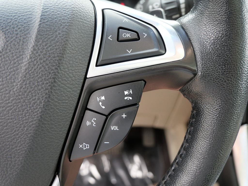 Used 2016 White Ford Titanium image 19
