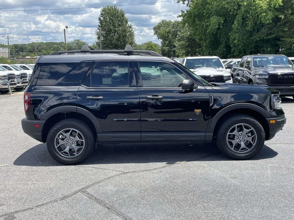 Used 2023 Black Ford Badlands image 9