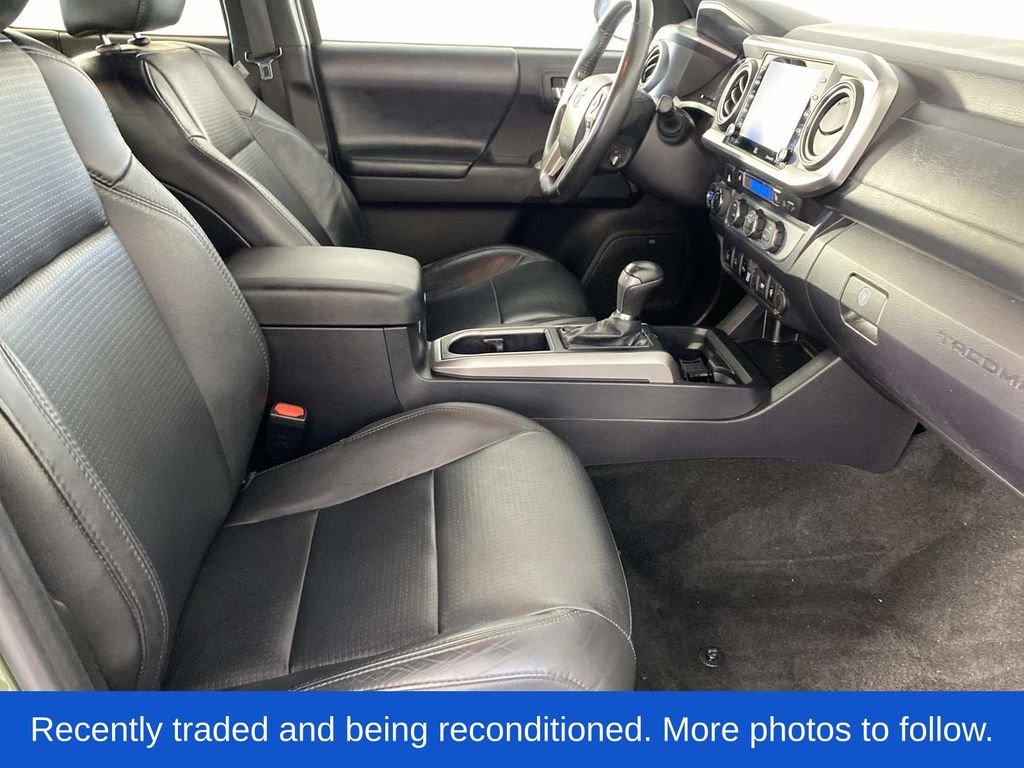 Used 2022 Green Toyota Limited image 11