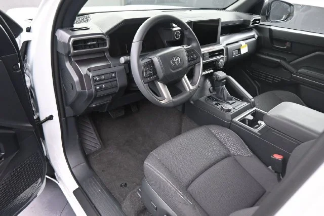 Used 2026 White Toyota SR5 image 21