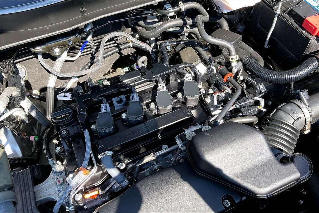 Used 2023 Silver Honda EX-L image 36